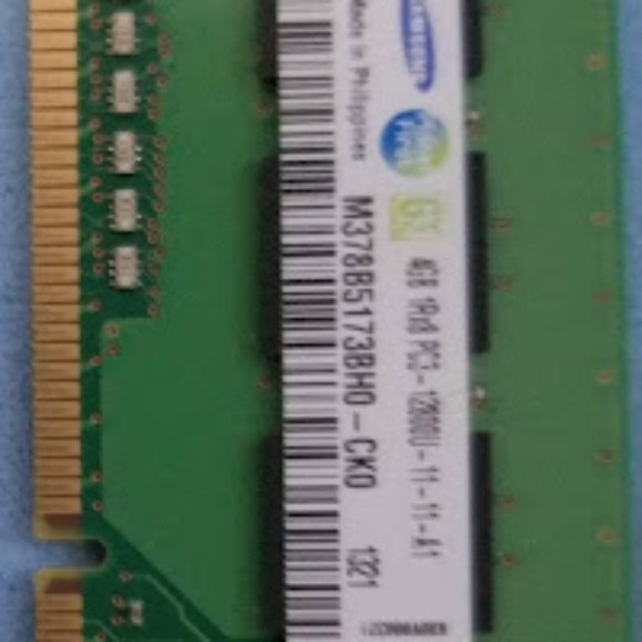 RAM 16GB (4 sticks of 4GB each) PERFECT CONDITION AND MATCHED TO BE 16GB TOTAL - Picture 2 of 2